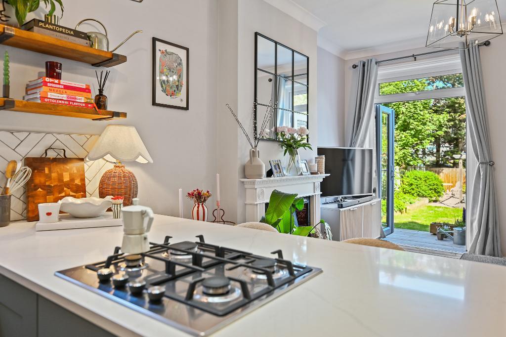 Caddington Road, London, NW2 1RS